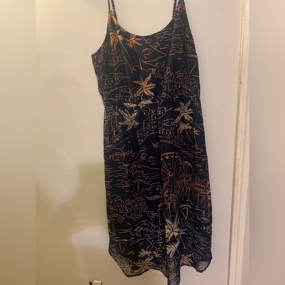 Old Navy Summer  dress size medium - Picture 4 of 5